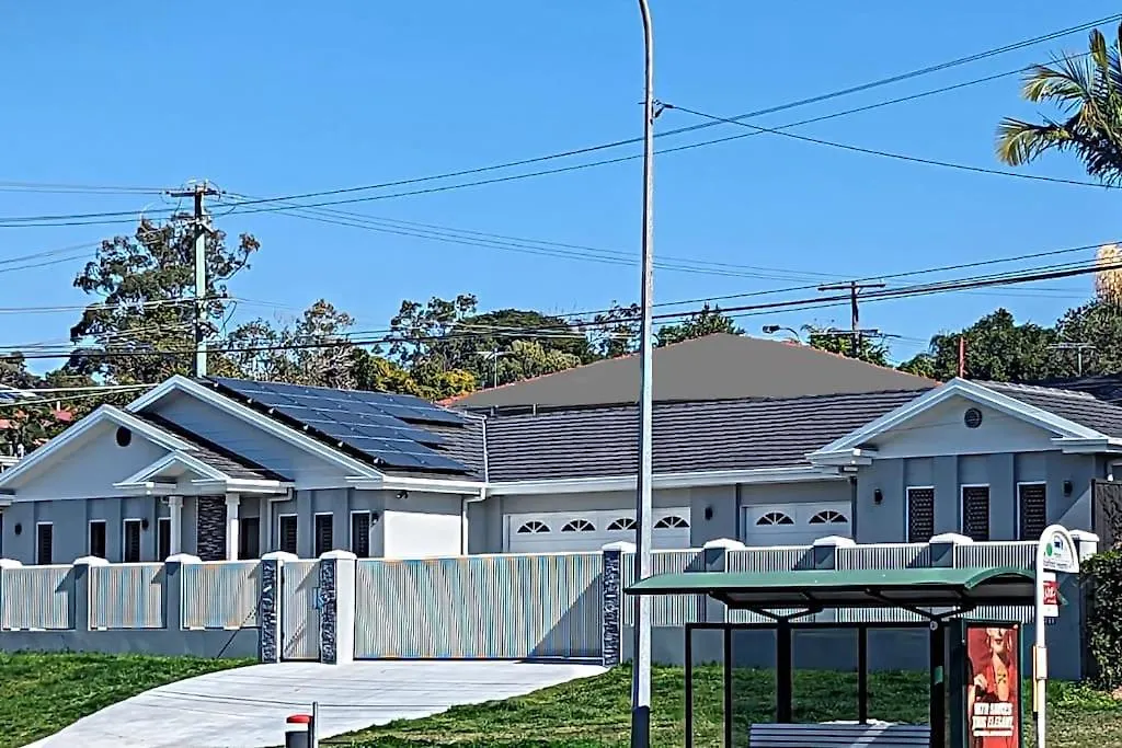 Entire House Near Brisbane City 2Beds 0*,  Australie