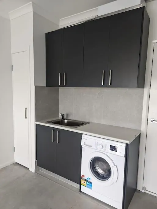 Entire House Near Brisbane City 2Beds 0*,  Ausztrália